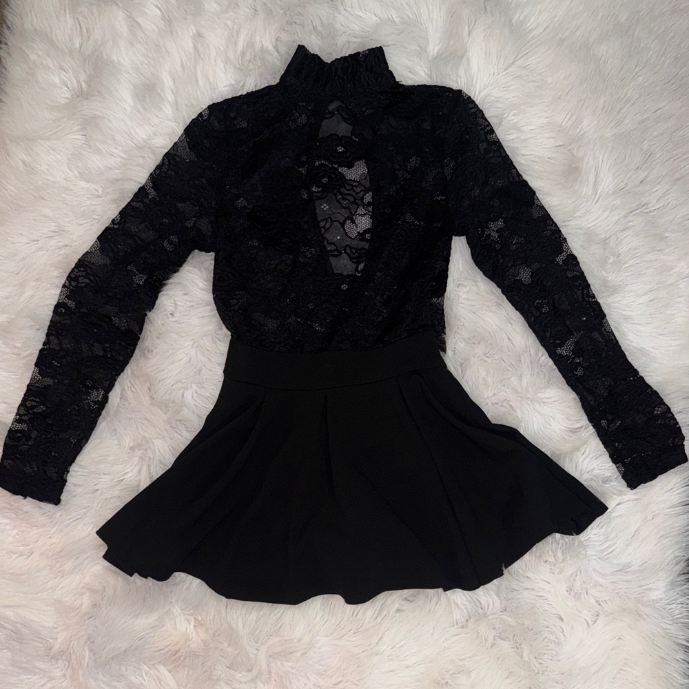 a'gaci Black Lace Long Sleeve Dress